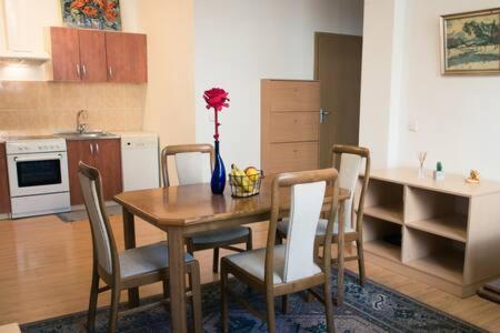 Town Hall 3 Bedroom Apartment Βίλνιους Εξωτερικό φωτογραφία